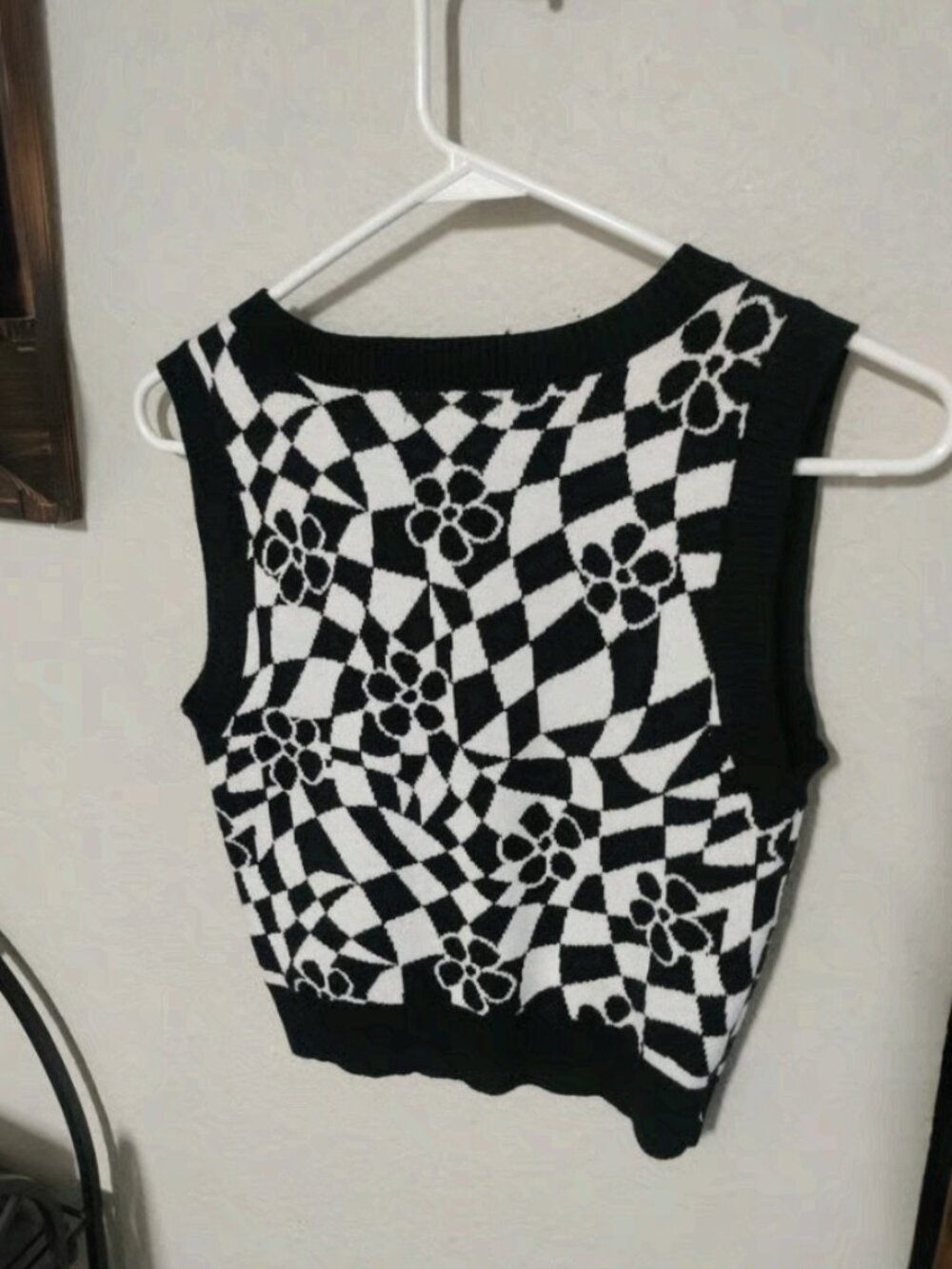 Top Size Medium - Picture 2 of 2